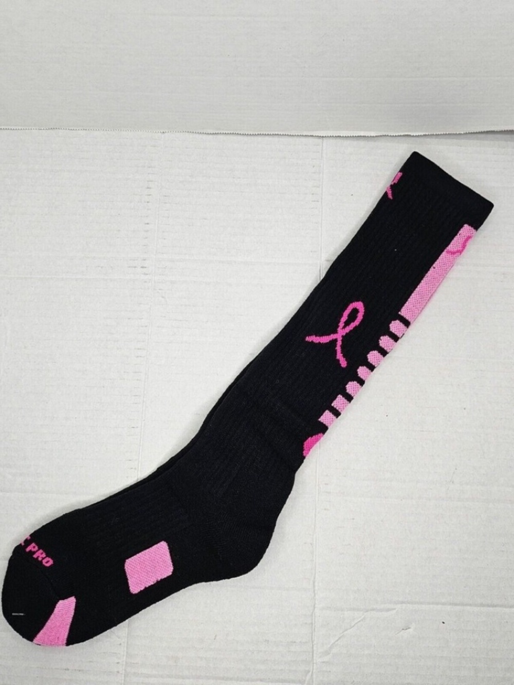 New Epic Sports E125247 Over Calf Breast Cancer Black Pink Ribbon Socks Size M